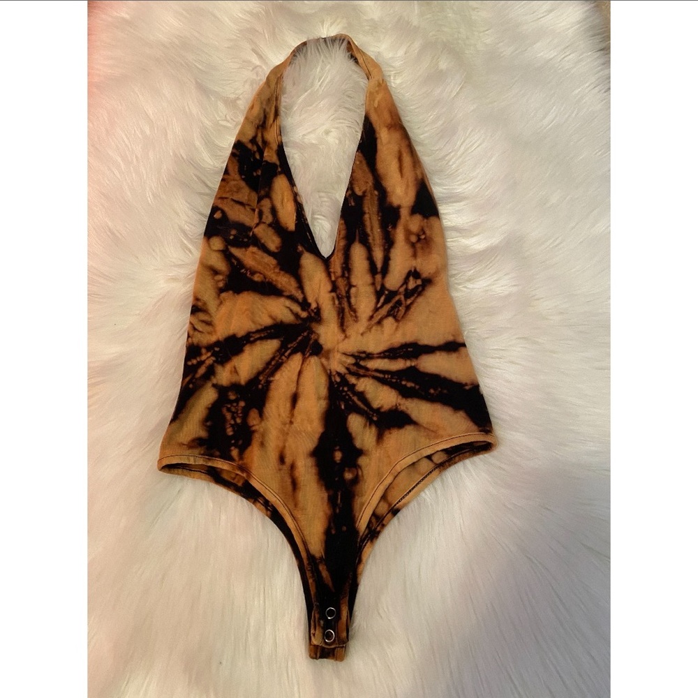 TIE DYE HALTER BODYSUIT